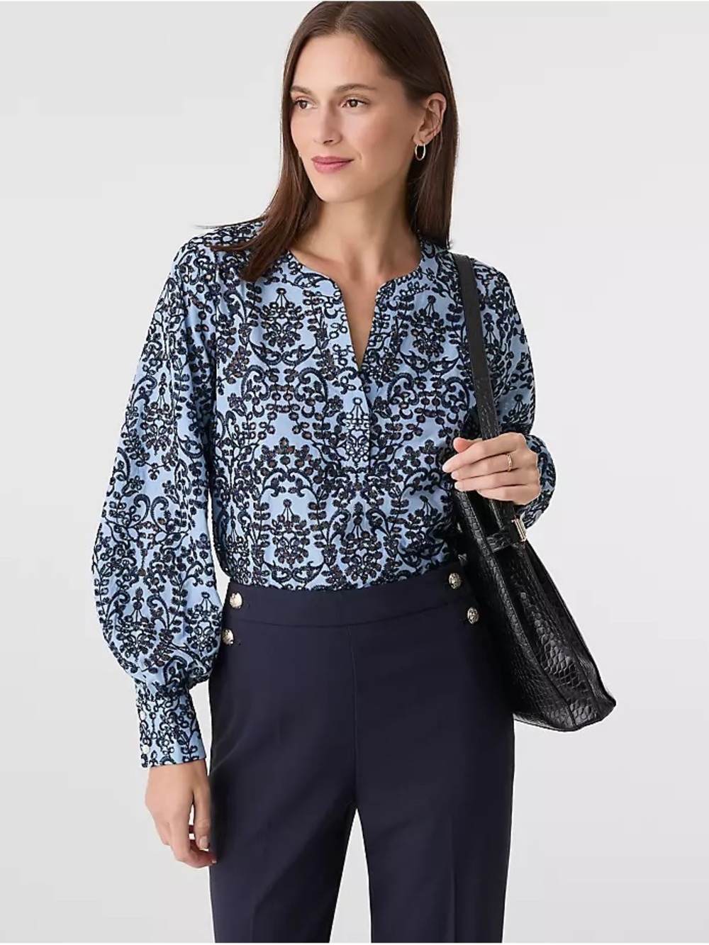 Ann Taylor Embroidered Floral Blouse – Blue Multi – Size M – NWT